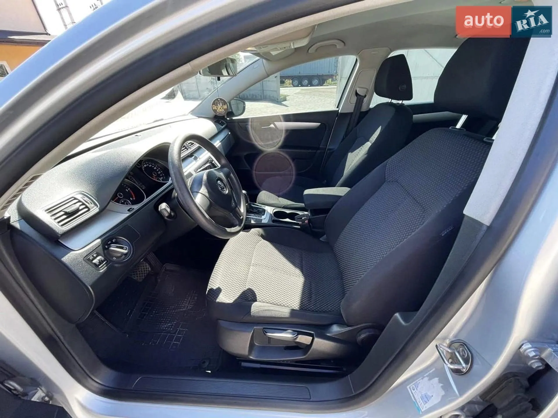 2012 Volkswagen Passat - мініатюра 8