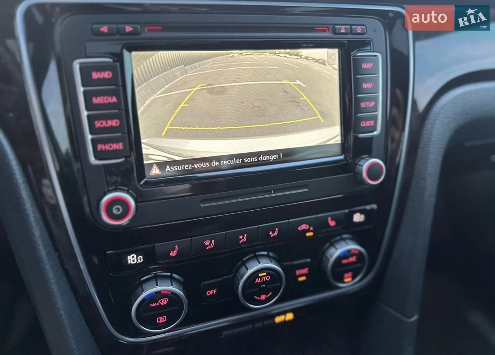 2014 Volkswagen Passat - мініатюра 25