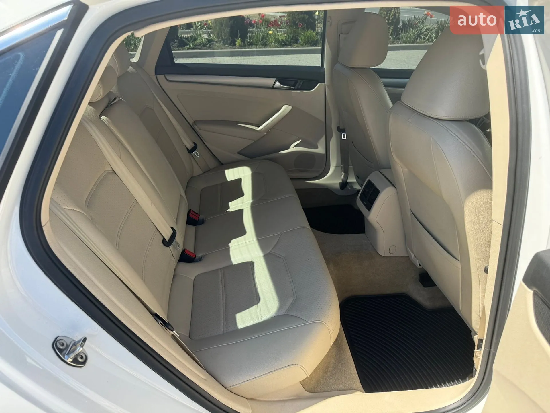 2015 Volkswagen Passat - мініатюра 13