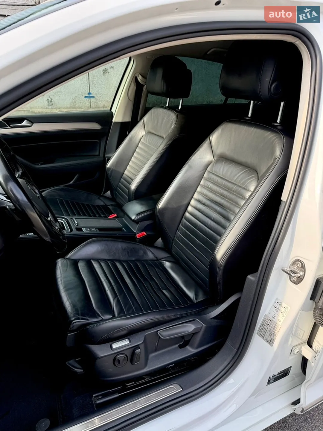 2015 Volkswagen Passat - мініатюра 3