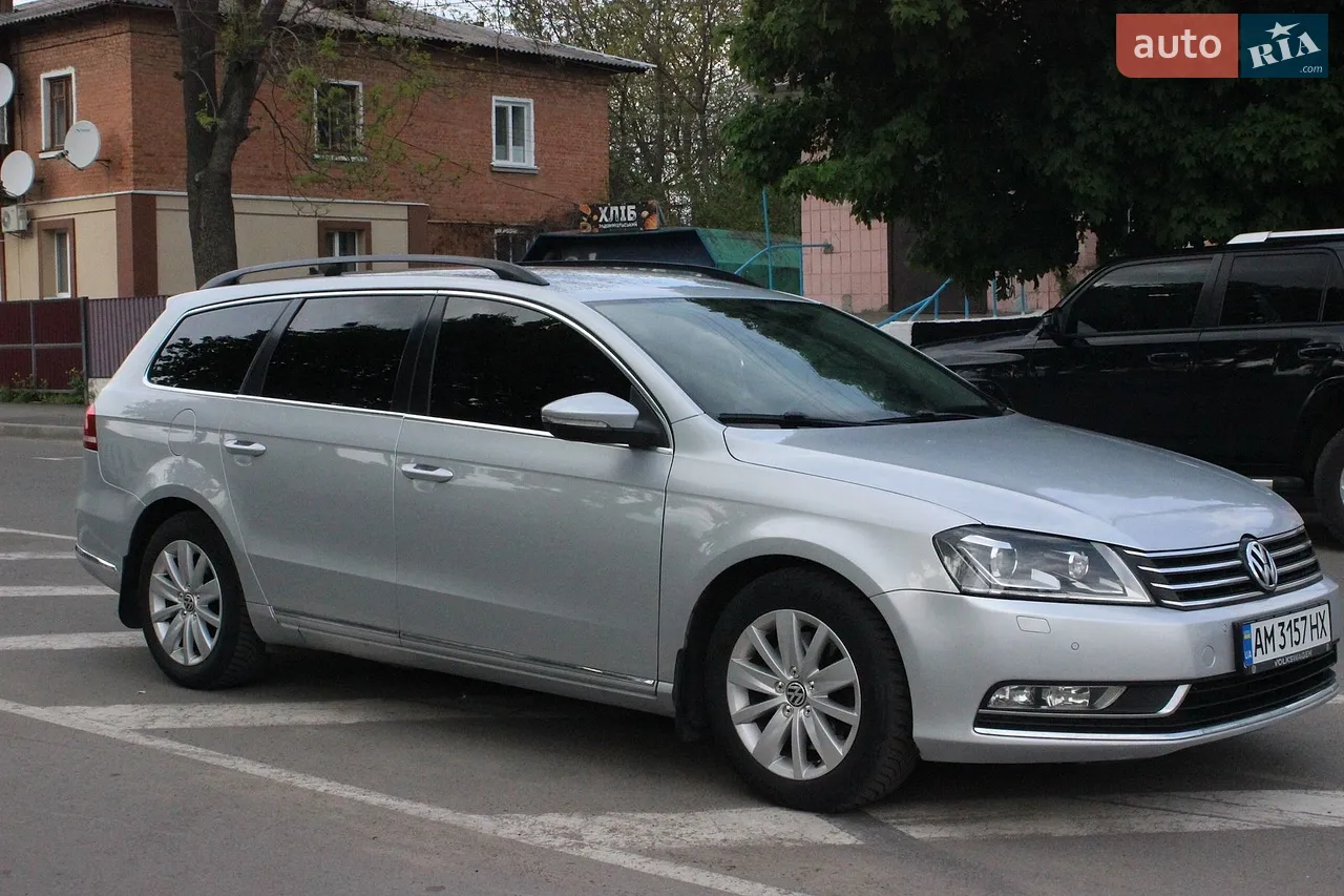 2010 Volkswagen Passat - мініатюра 24