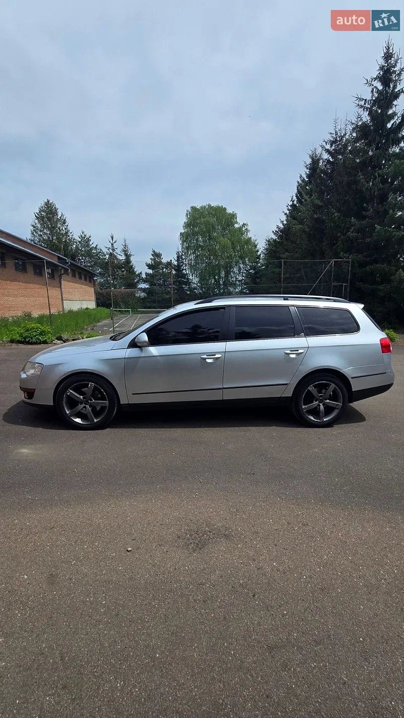 2010 Volkswagen Passat - мініатюра 12