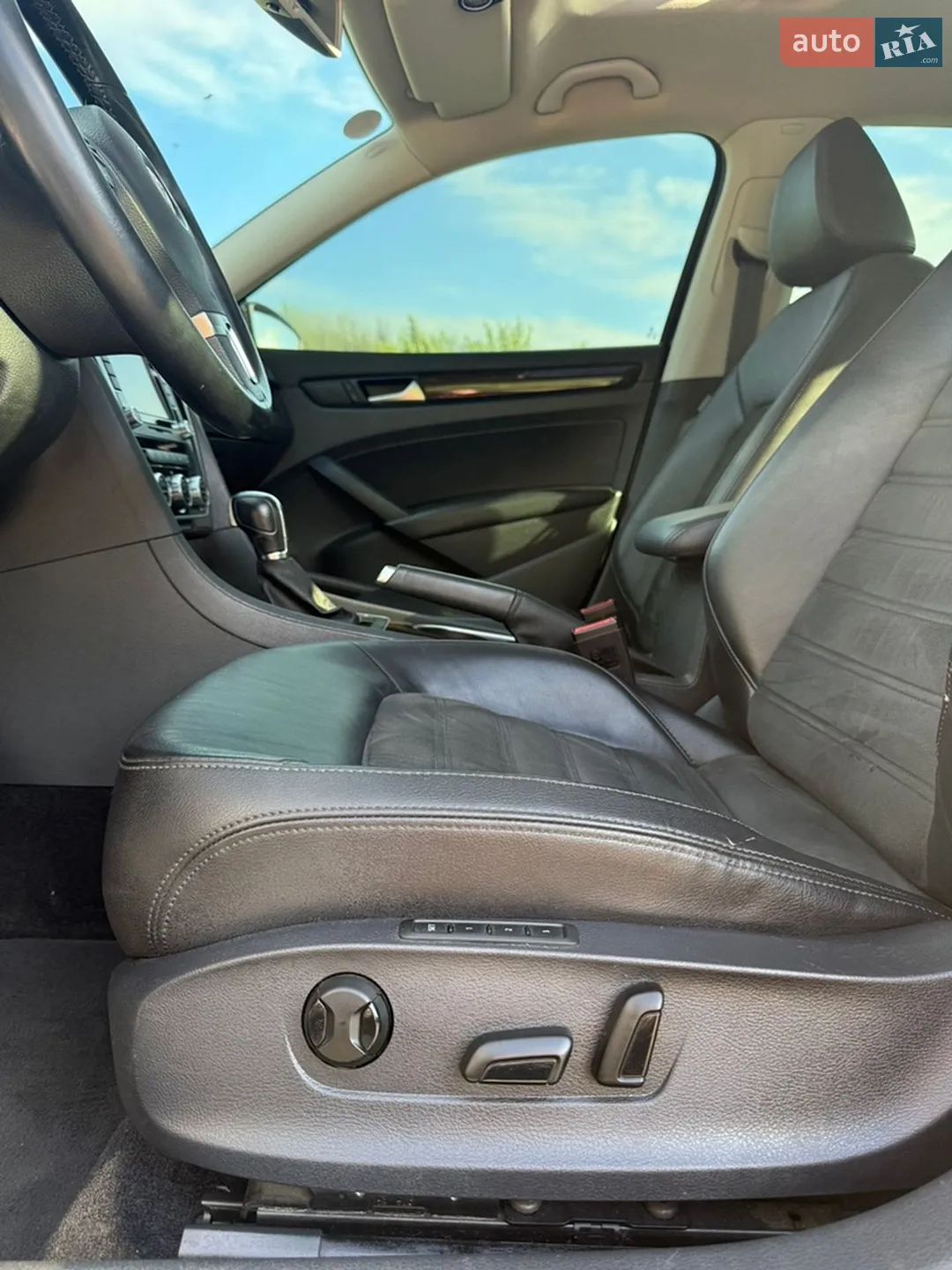 2014 Volkswagen Passat - мініатюра 26