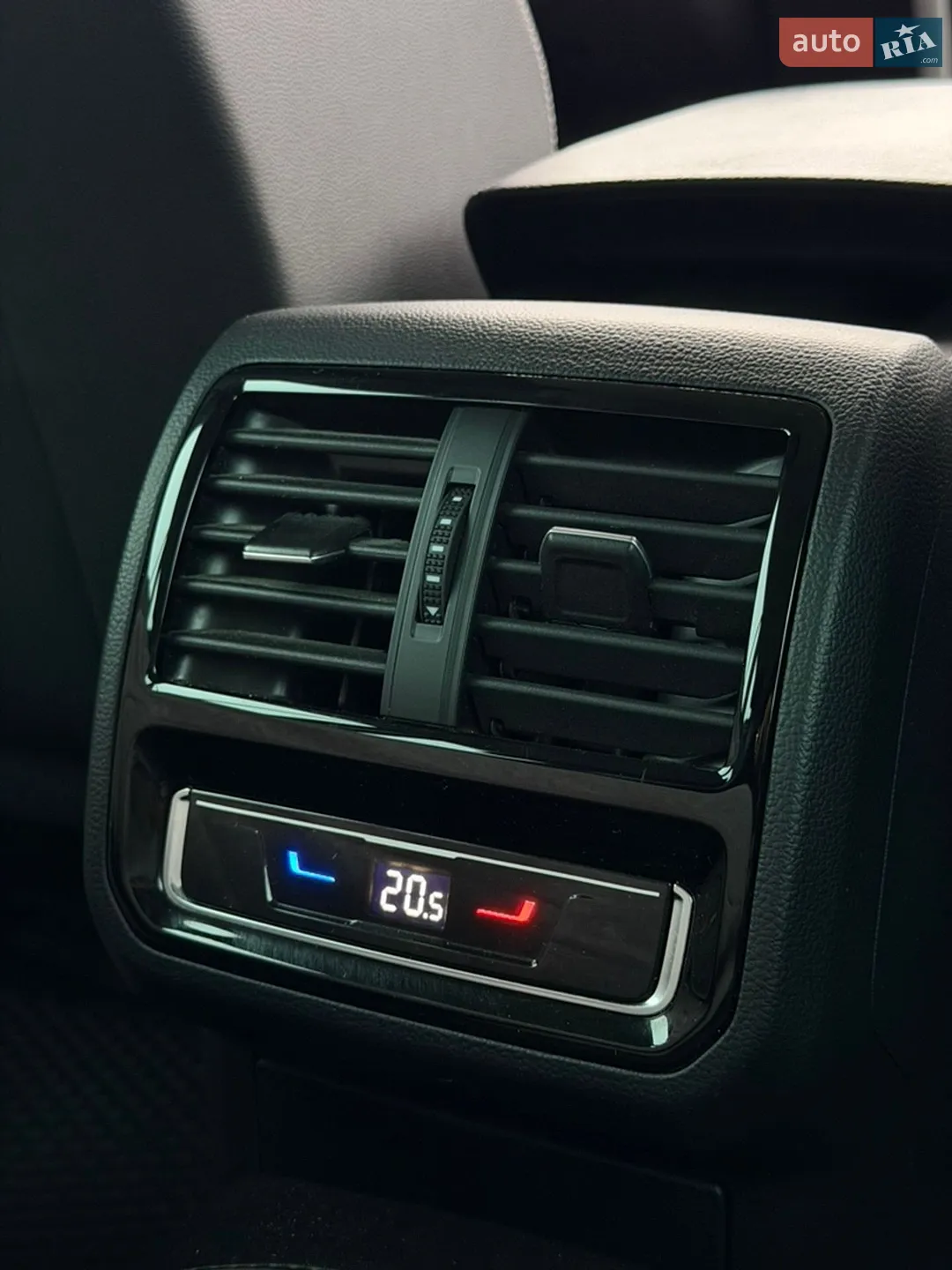 2022 Volkswagen Passat - мініатюра 42