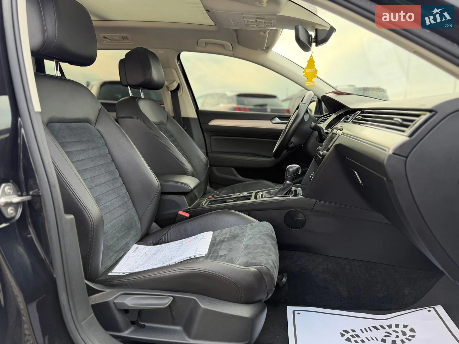 2017 Volkswagen Passat - мініатюра 25