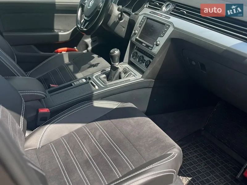 Volkswagen Passat 2015 VIN WVWZZZ3CZFE522130 фото оголошення 25 з 57