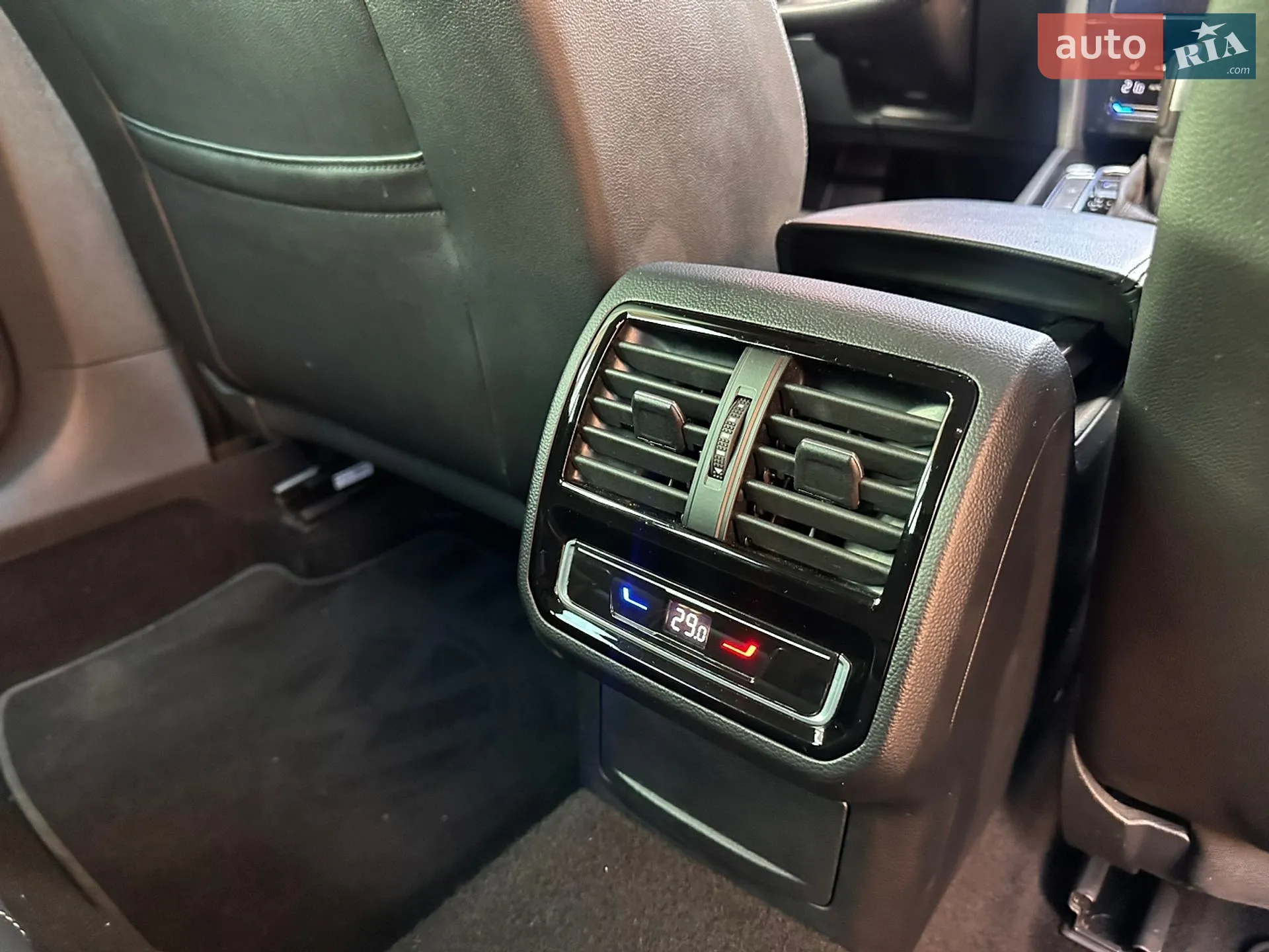 2022 Volkswagen Passat - мініатюра 25