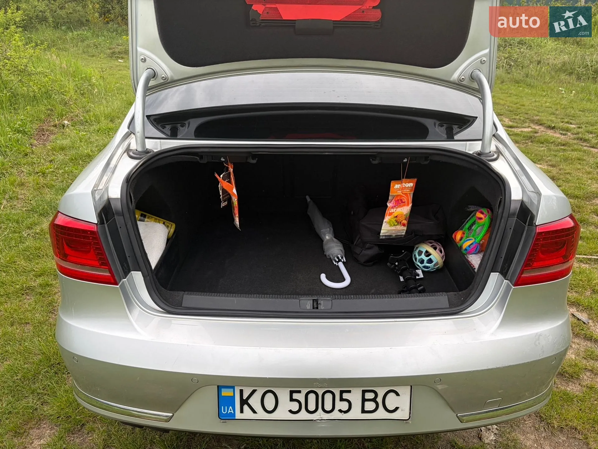 2011 Volkswagen Passat - мініатюра 16