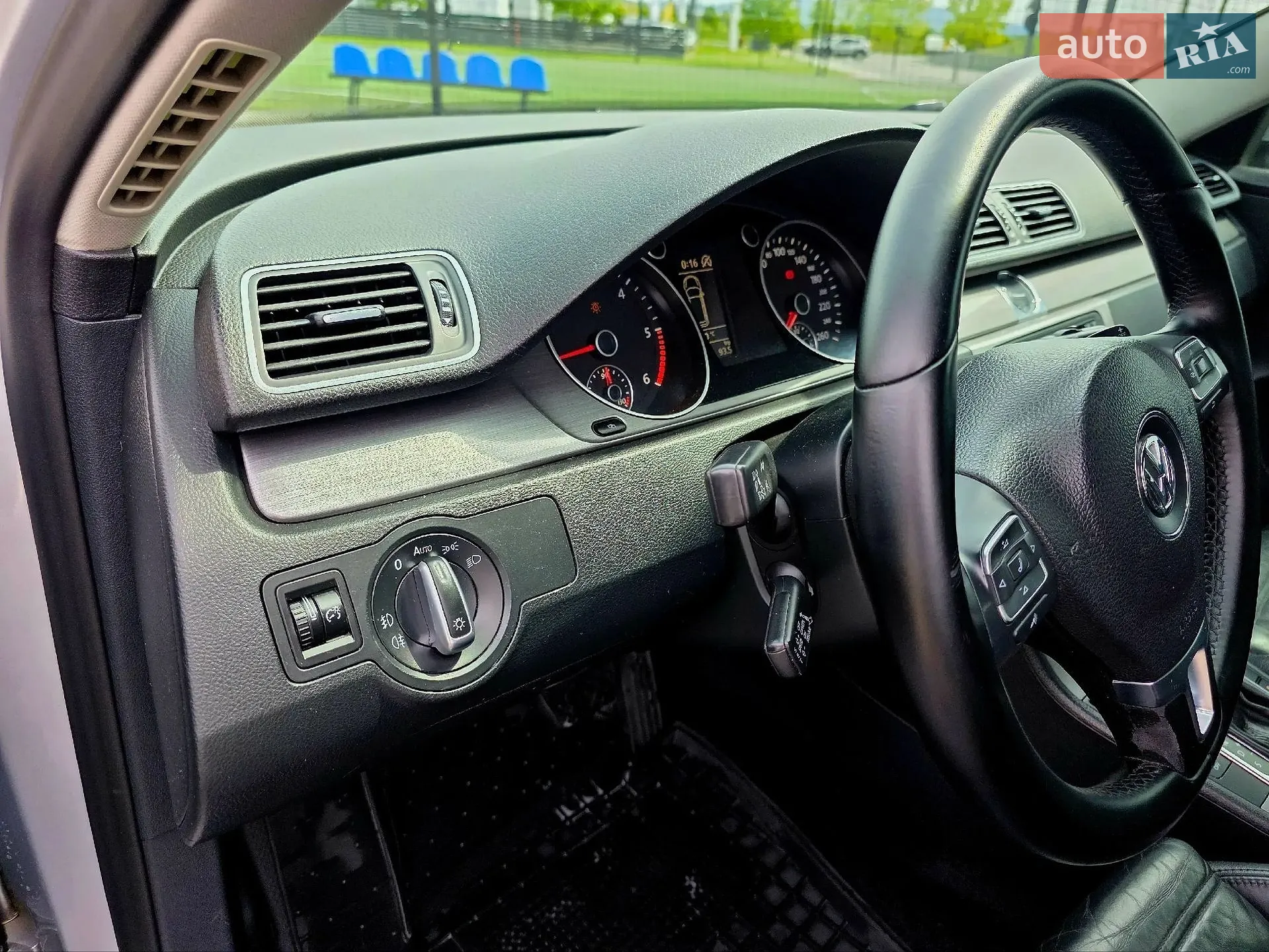 2012 Volkswagen Passat - мініатюра 16