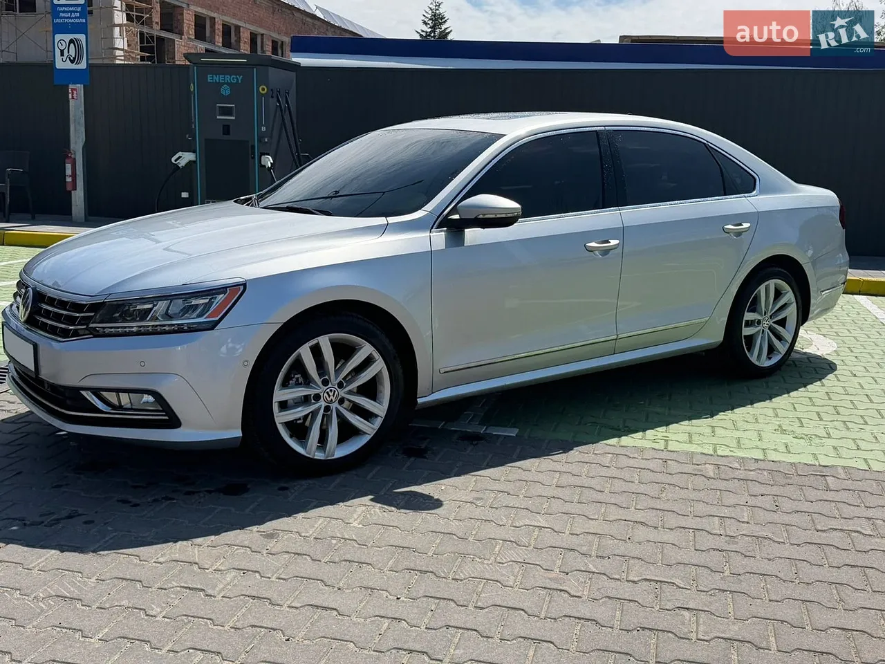2017 Volkswagen Passat - мініатюра 25
