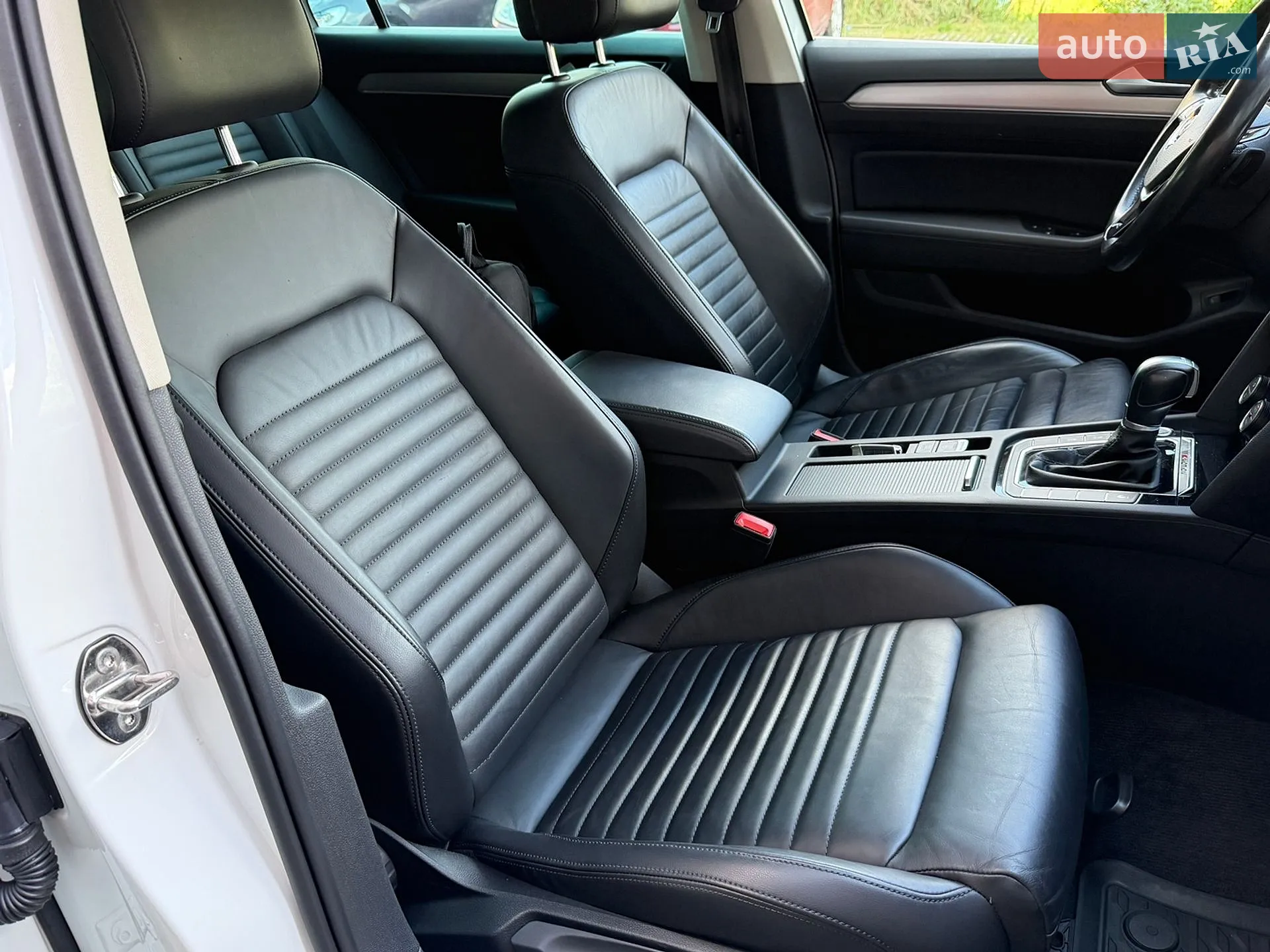 2017 Volkswagen Passat - мініатюра 19