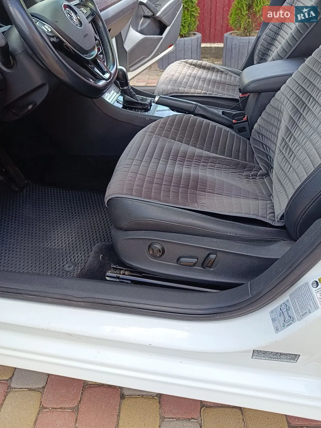 2017 Volkswagen Passat - мініатюра 19