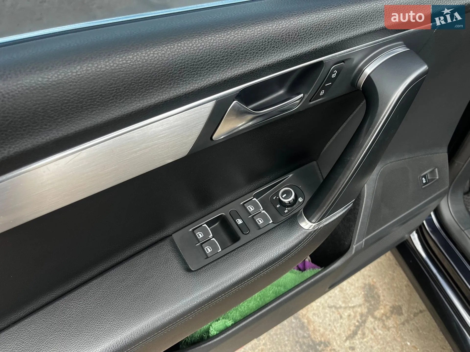 2011 Volkswagen Passat - мініатюра 17