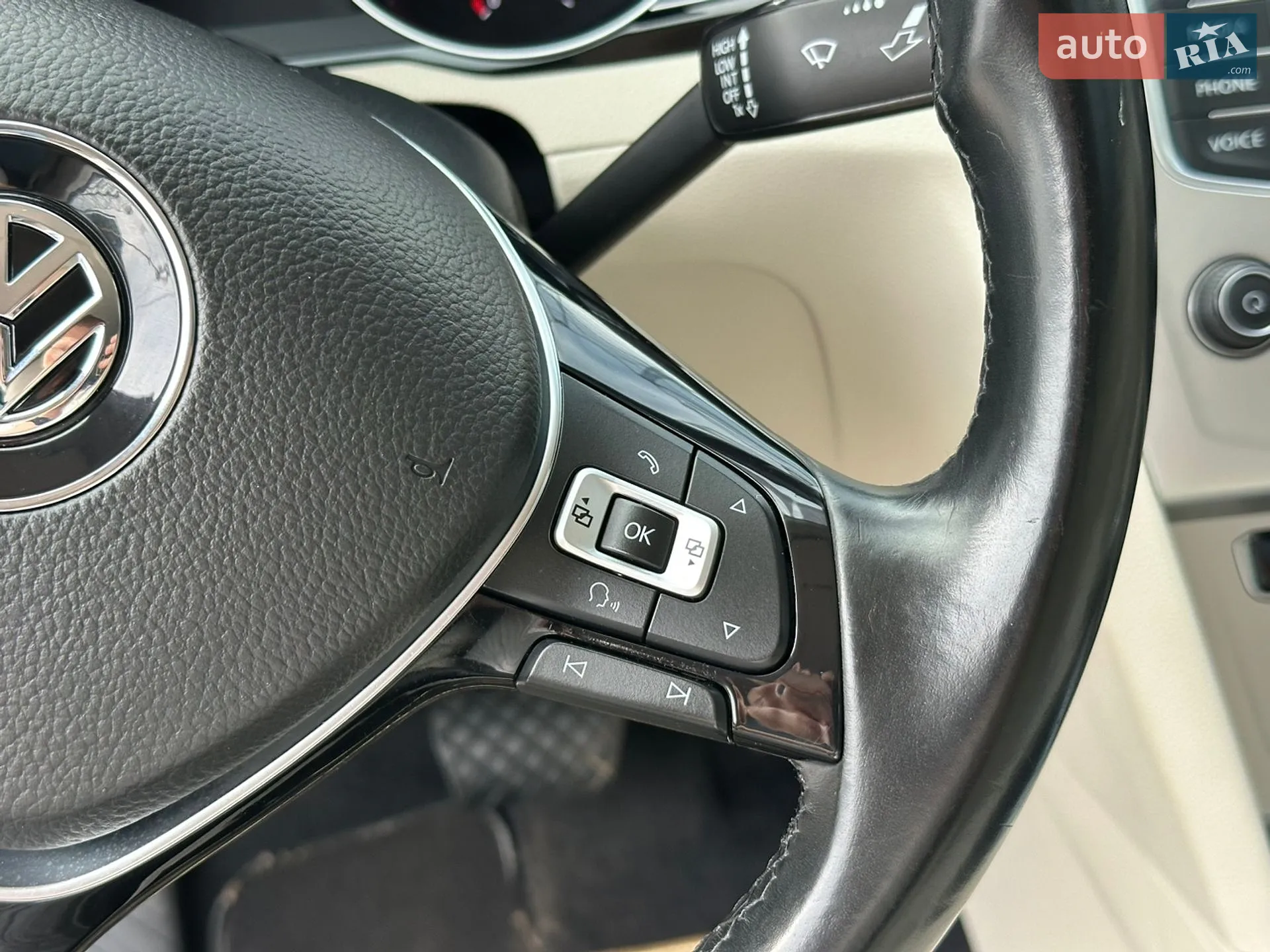 2016 Volkswagen Passat - мініатюра 32