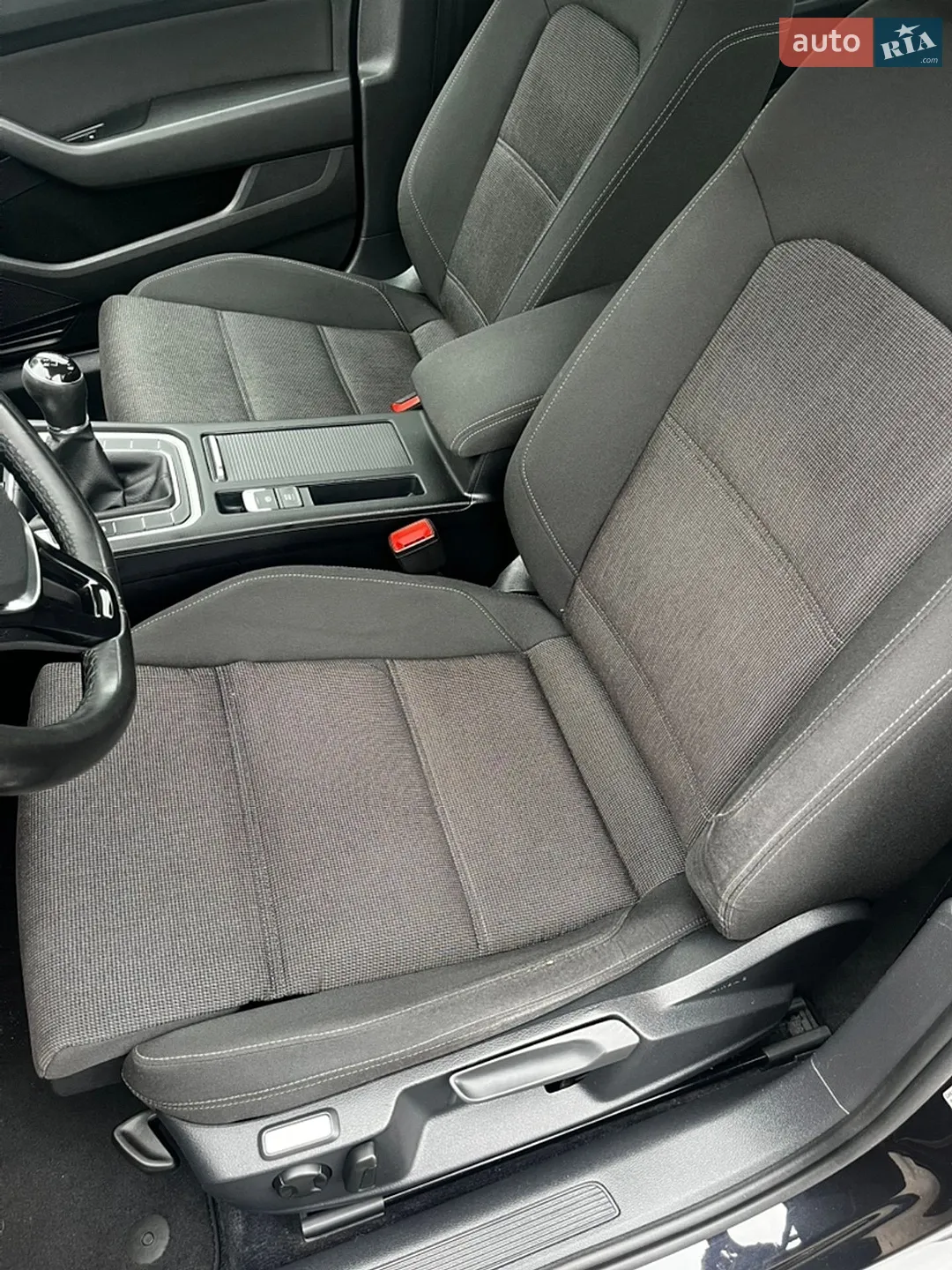 2015 Volkswagen Passat - мініатюра 27