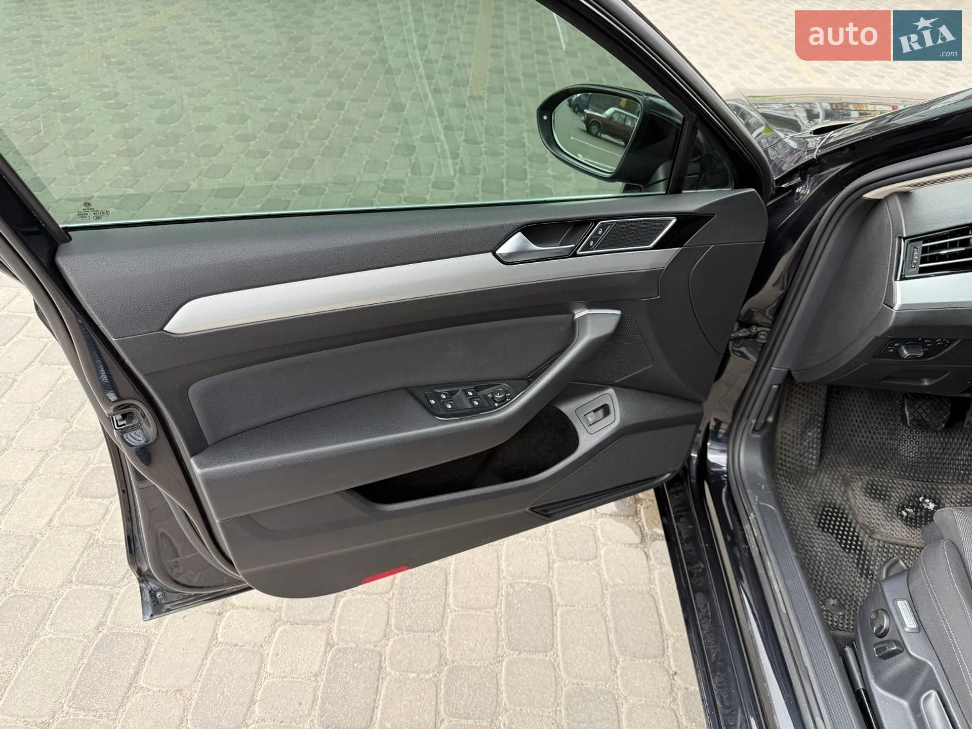 2017 Volkswagen Passat - мініатюра 24