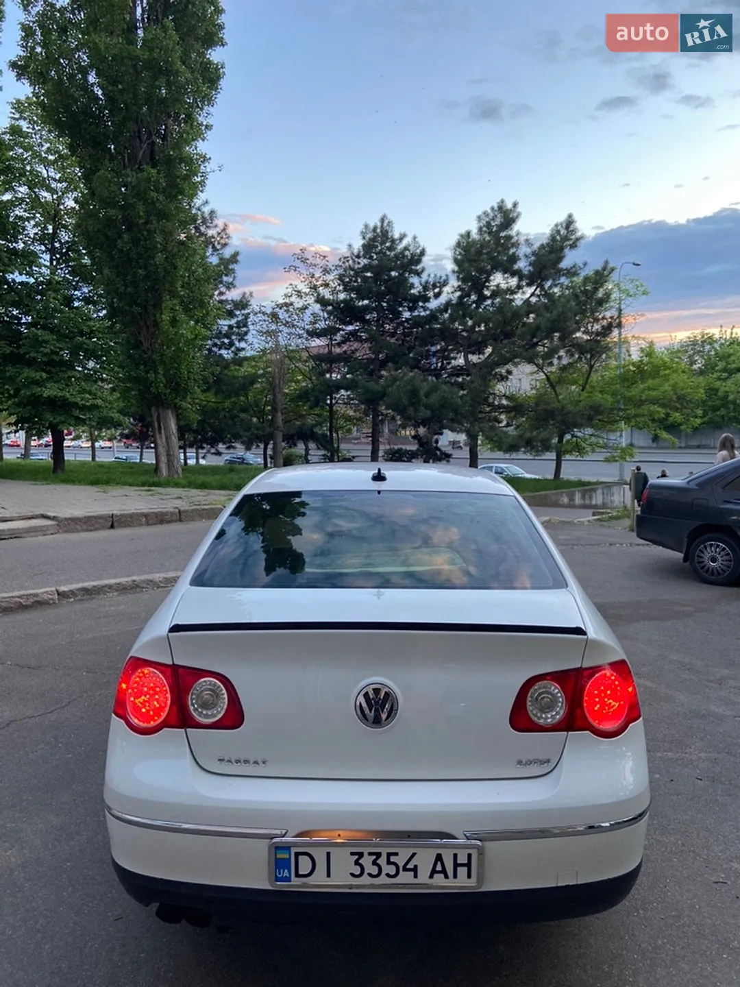 2010 Volkswagen Passat - мініатюра 9