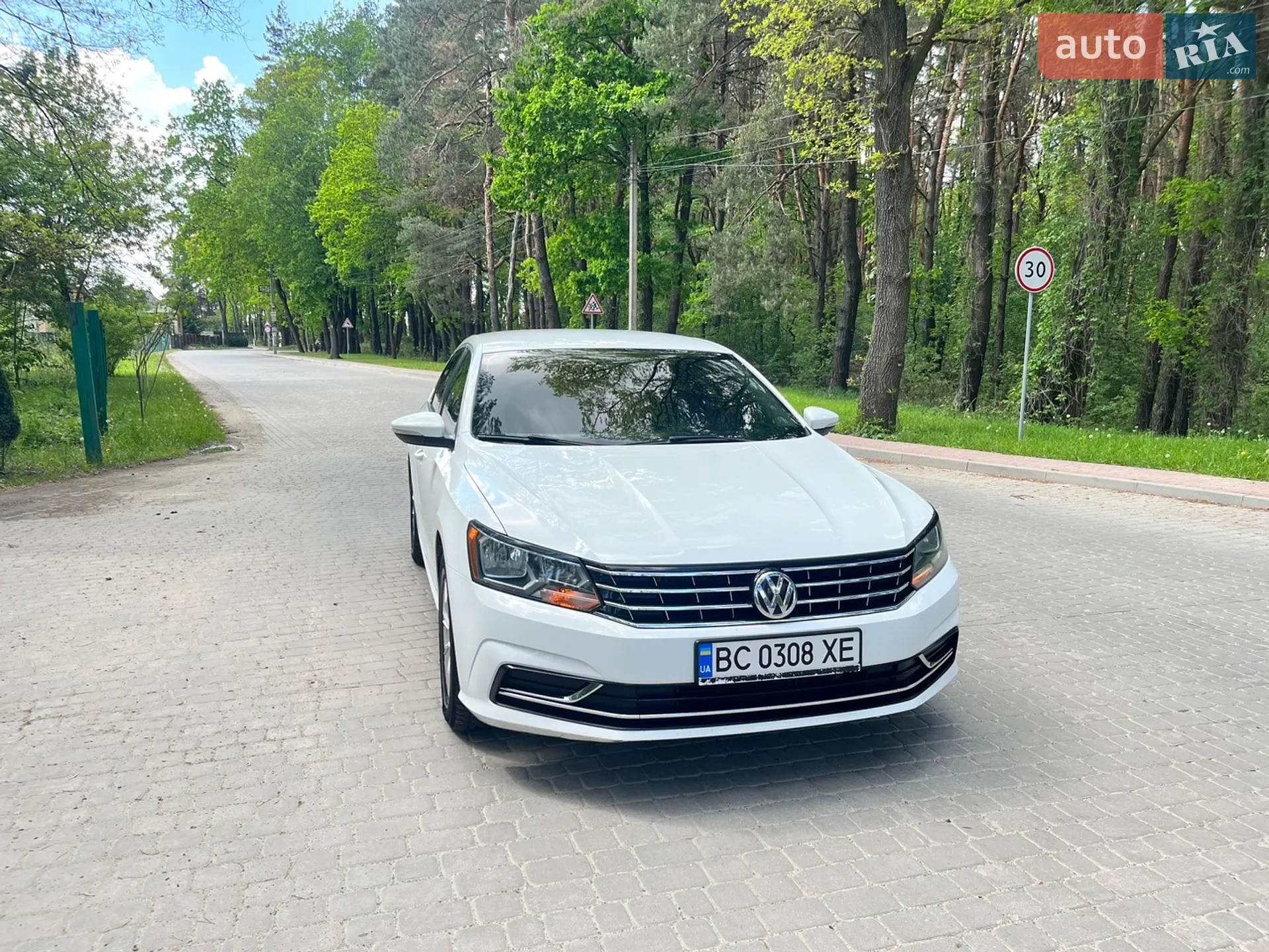 2015 Volkswagen Passat - мініатюра 3