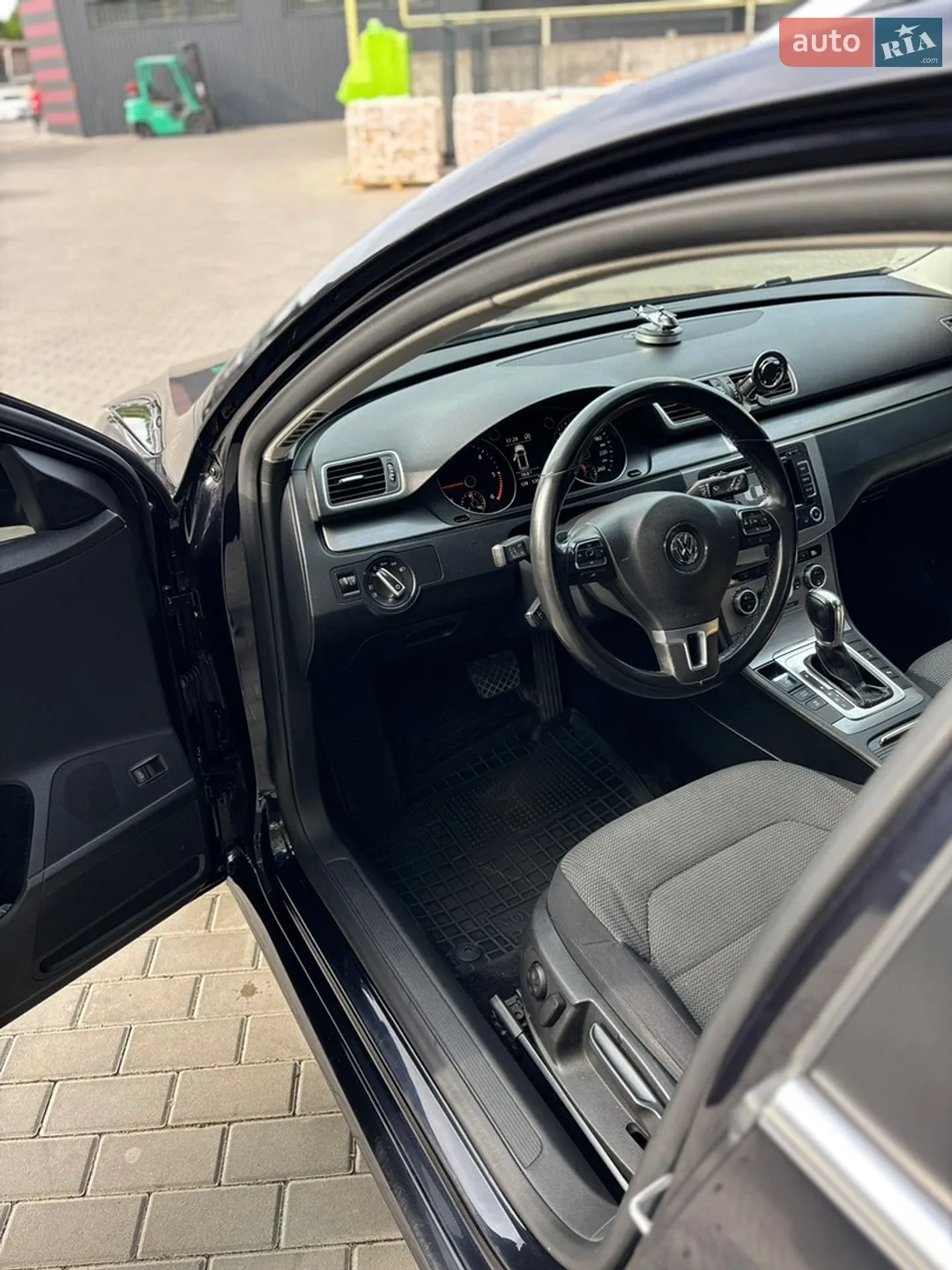 2012 Volkswagen Passat - мініатюра 13