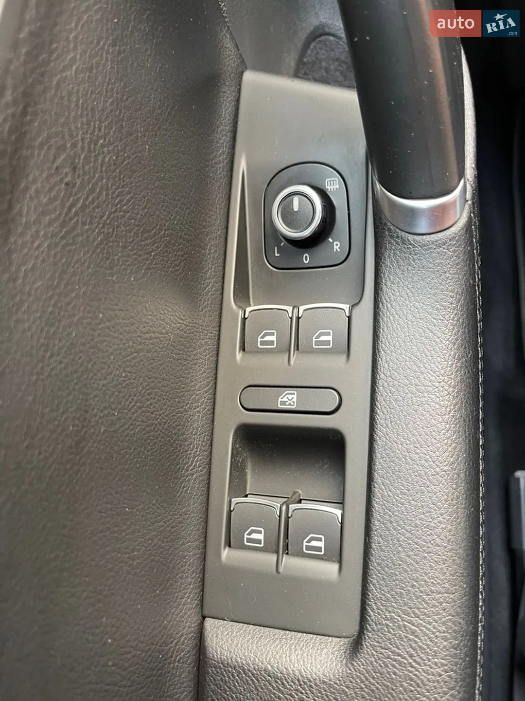 2011 Volkswagen Passat - мініатюра 16