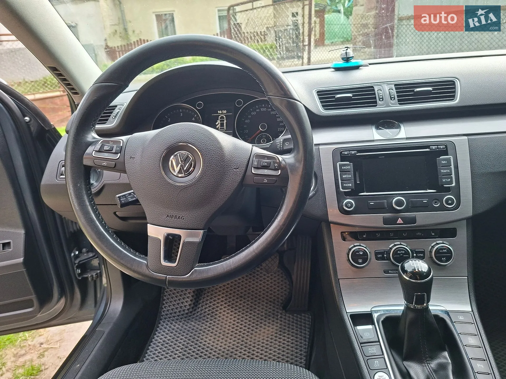 2014 Volkswagen Passat - мініатюра 2