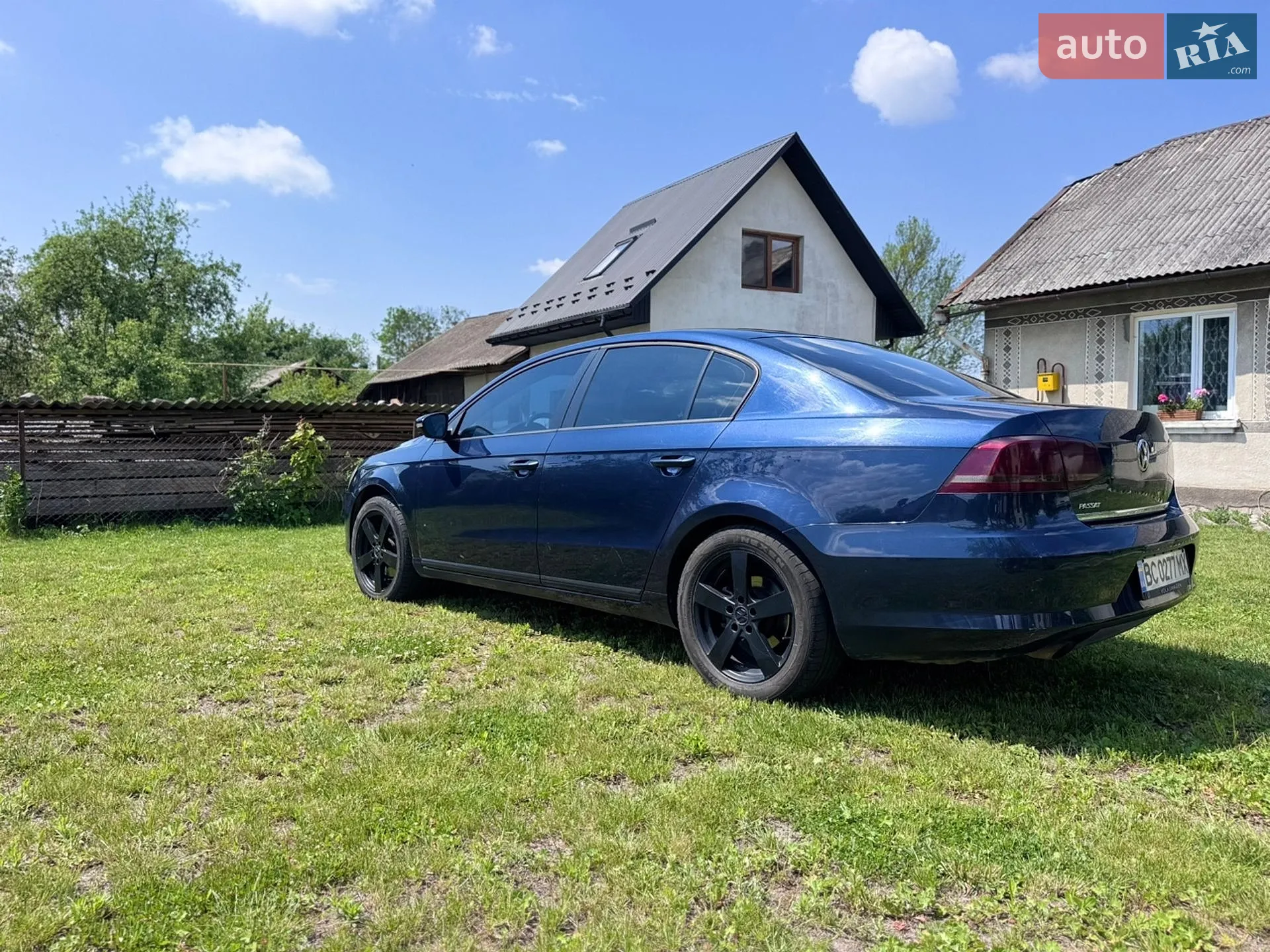2010 Volkswagen Passat - мініатюра 3