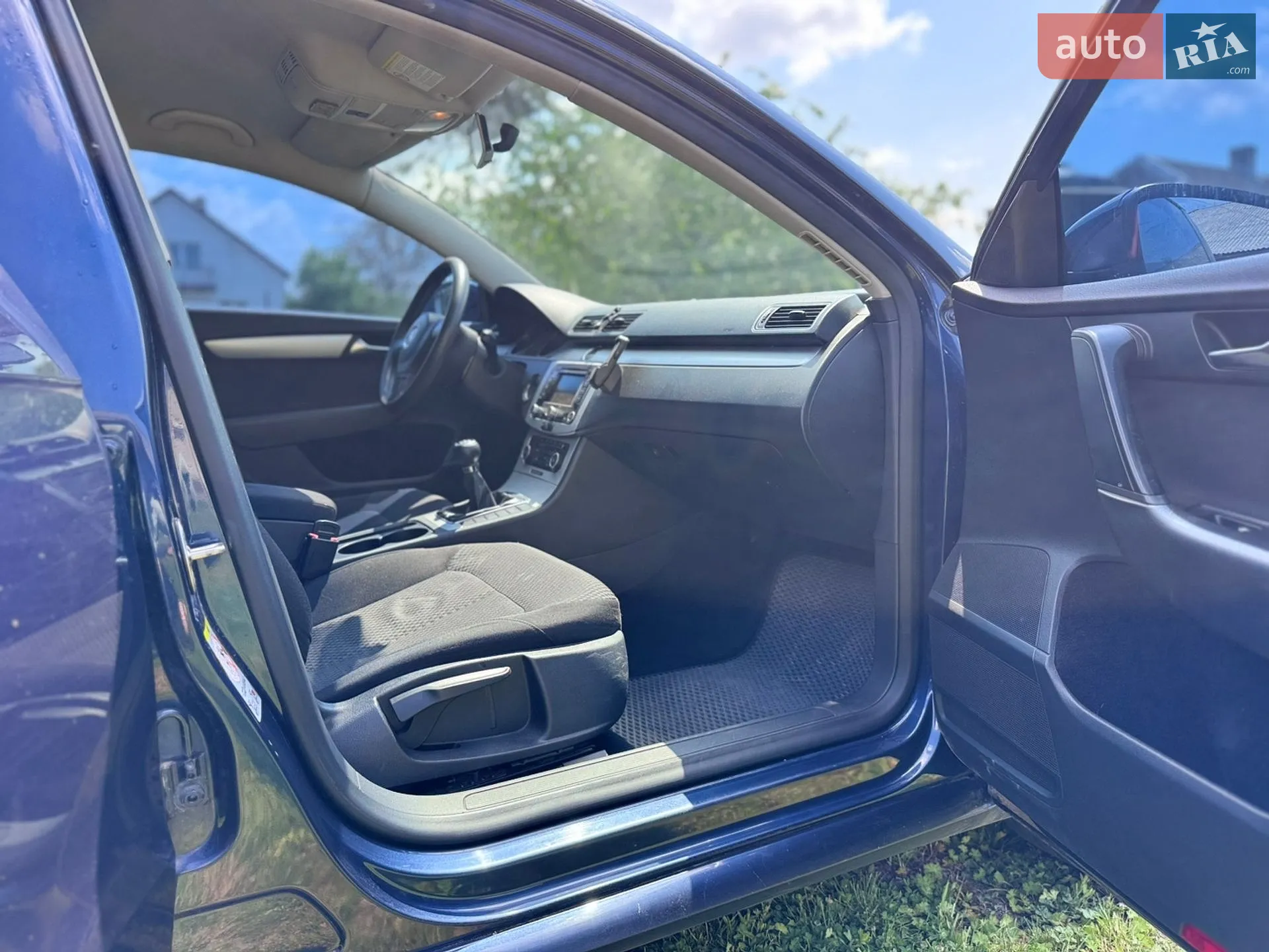 2010 Volkswagen Passat - мініатюра 16