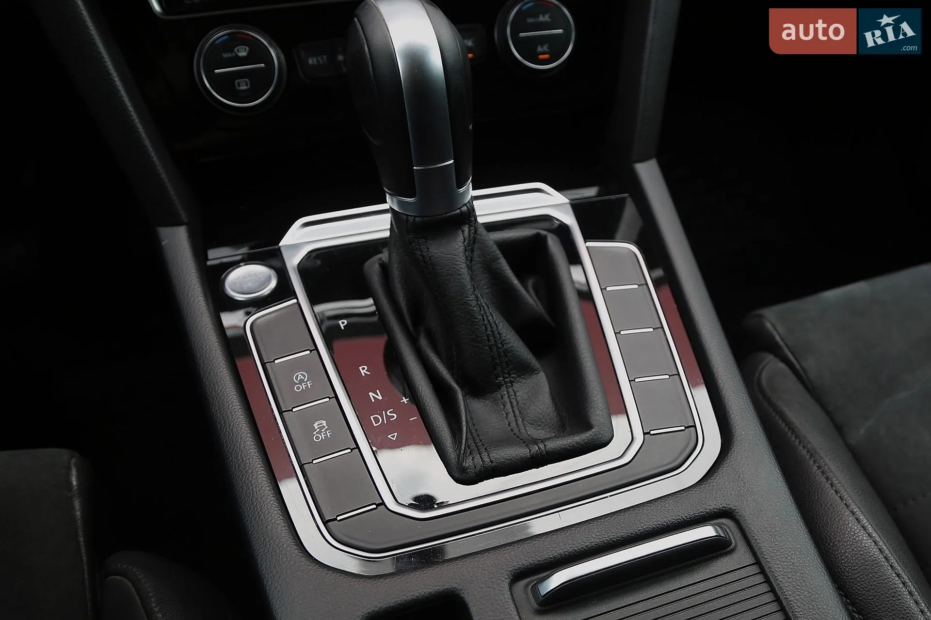 2016 Volkswagen Passat - мініатюра 25