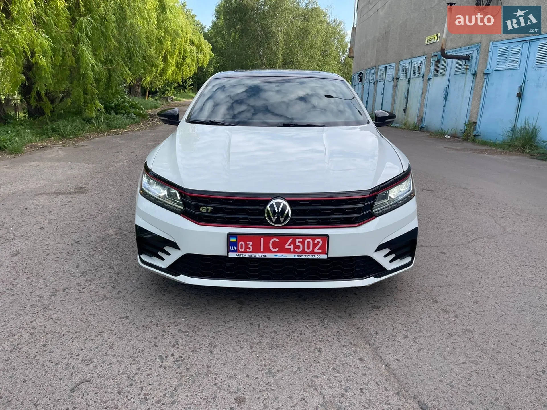 2018 Volkswagen Passat - мініатюра 2