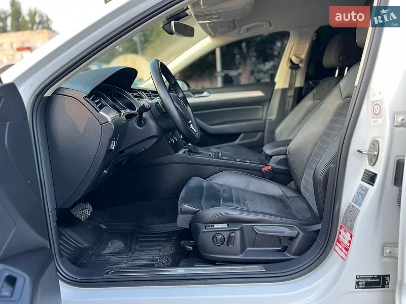 Volkswagen Passat 2015 VIN WVWZZZ3CZGE034120 фото оголошення 49 з 94