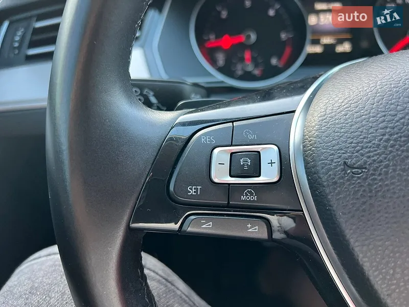 Volkswagen Passat 2015 VIN WVWZZZ3CZGE034120 фото оголошення 52 з 94