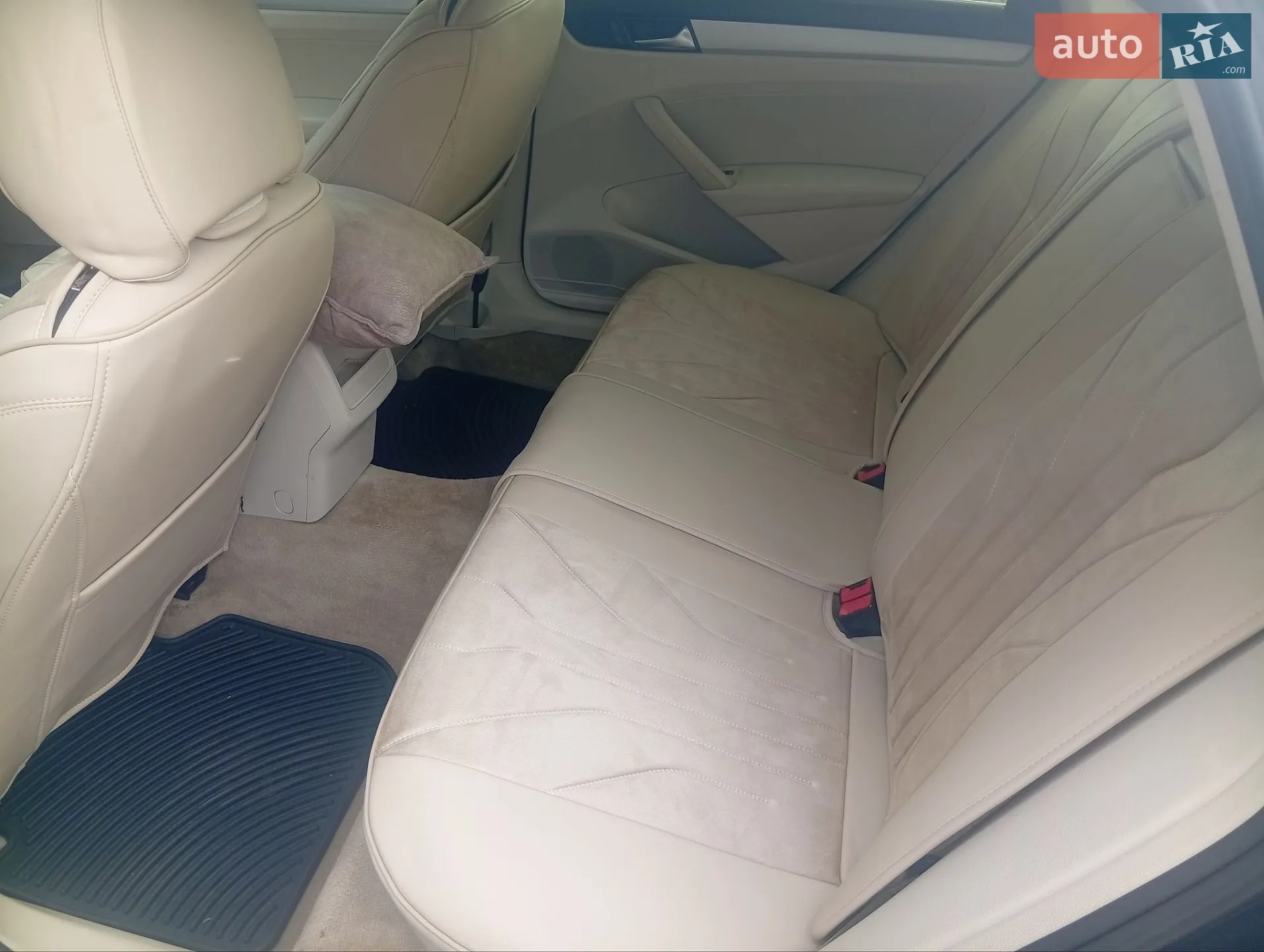 2011 Volkswagen Passat - мініатюра 6