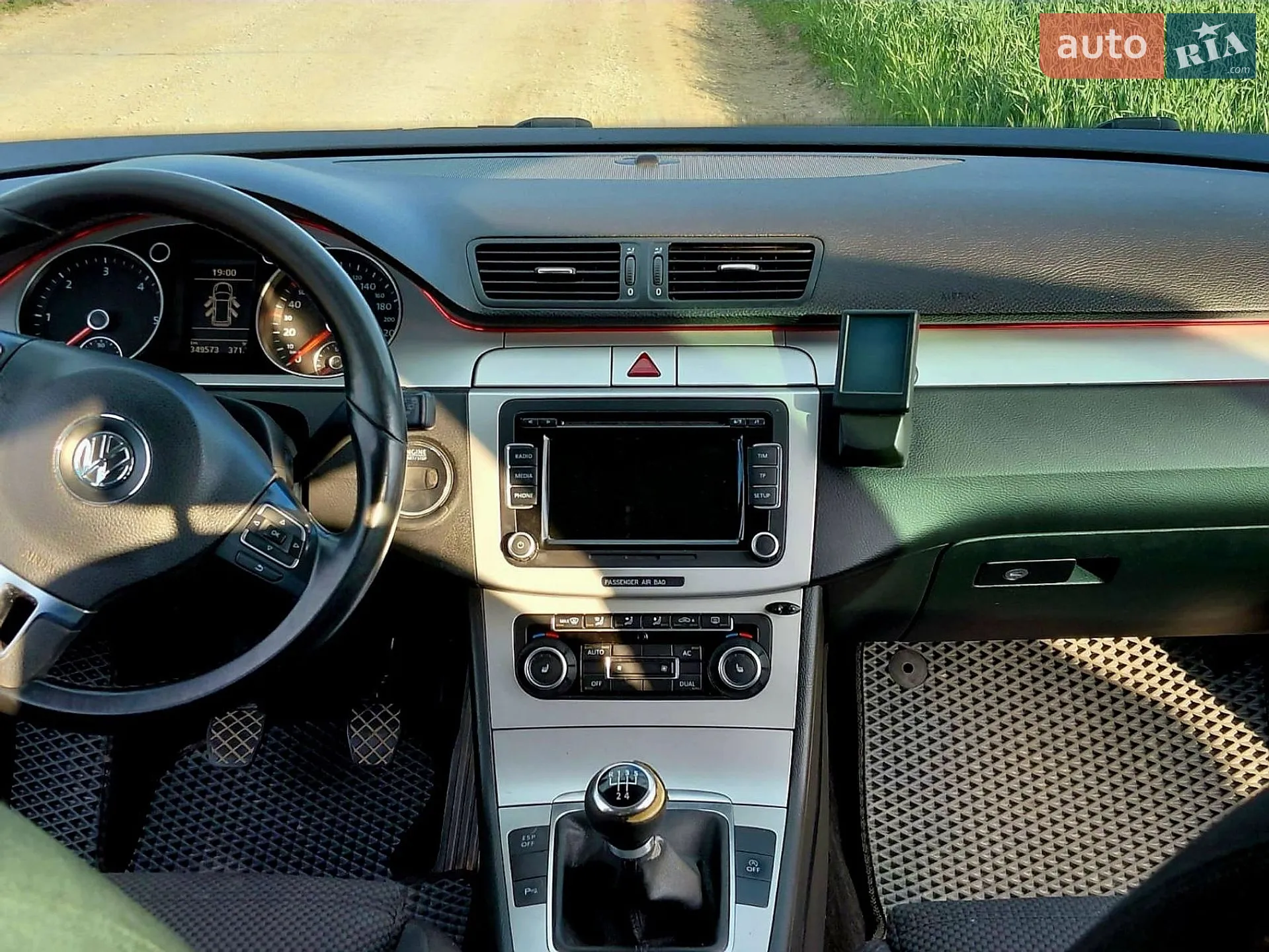 2010 Volkswagen Passat - мініатюра 16