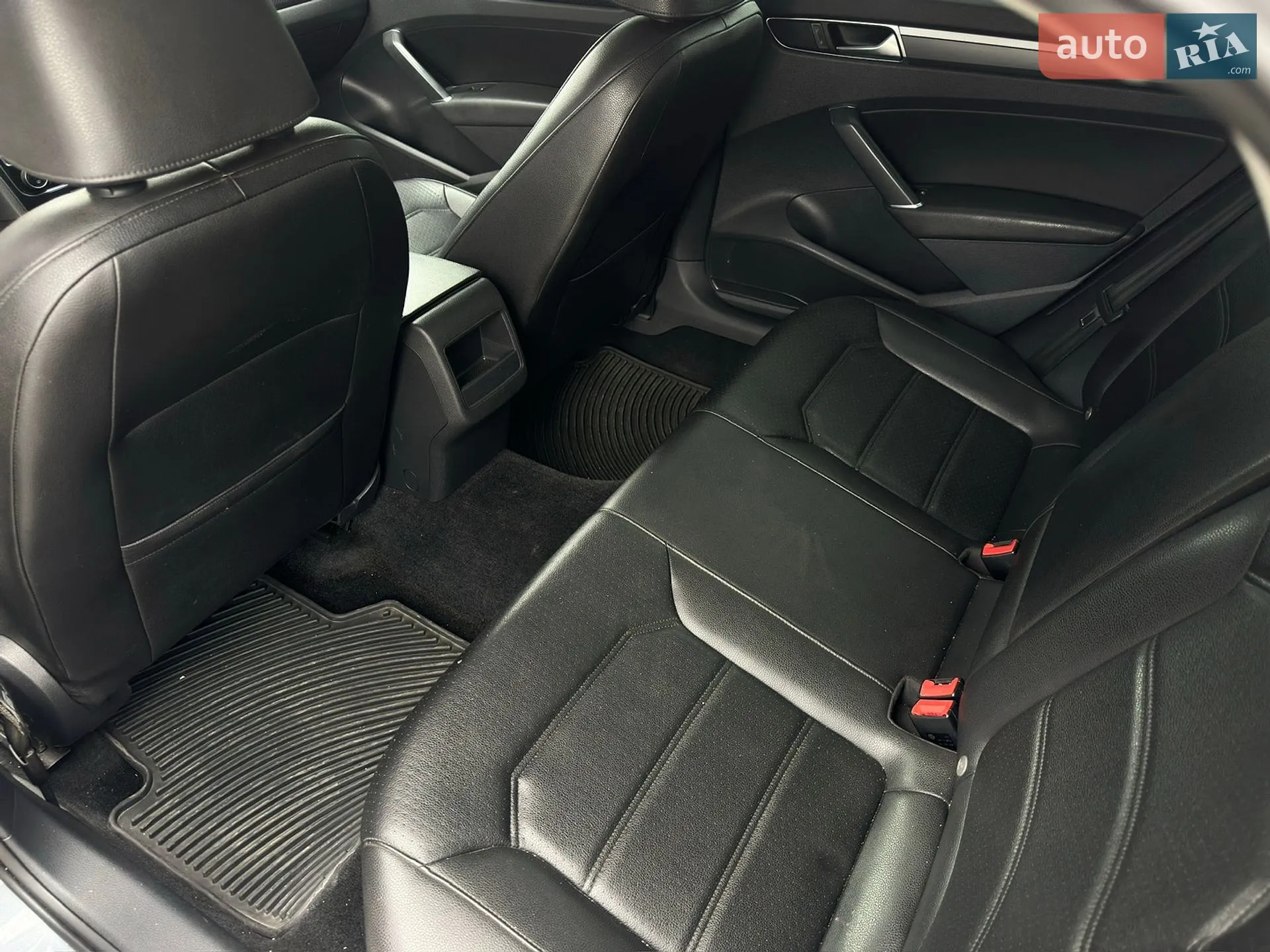 2016 Volkswagen Passat - мініатюра 14