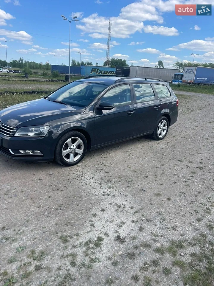 2013 Volkswagen Passat - мініатюра 29