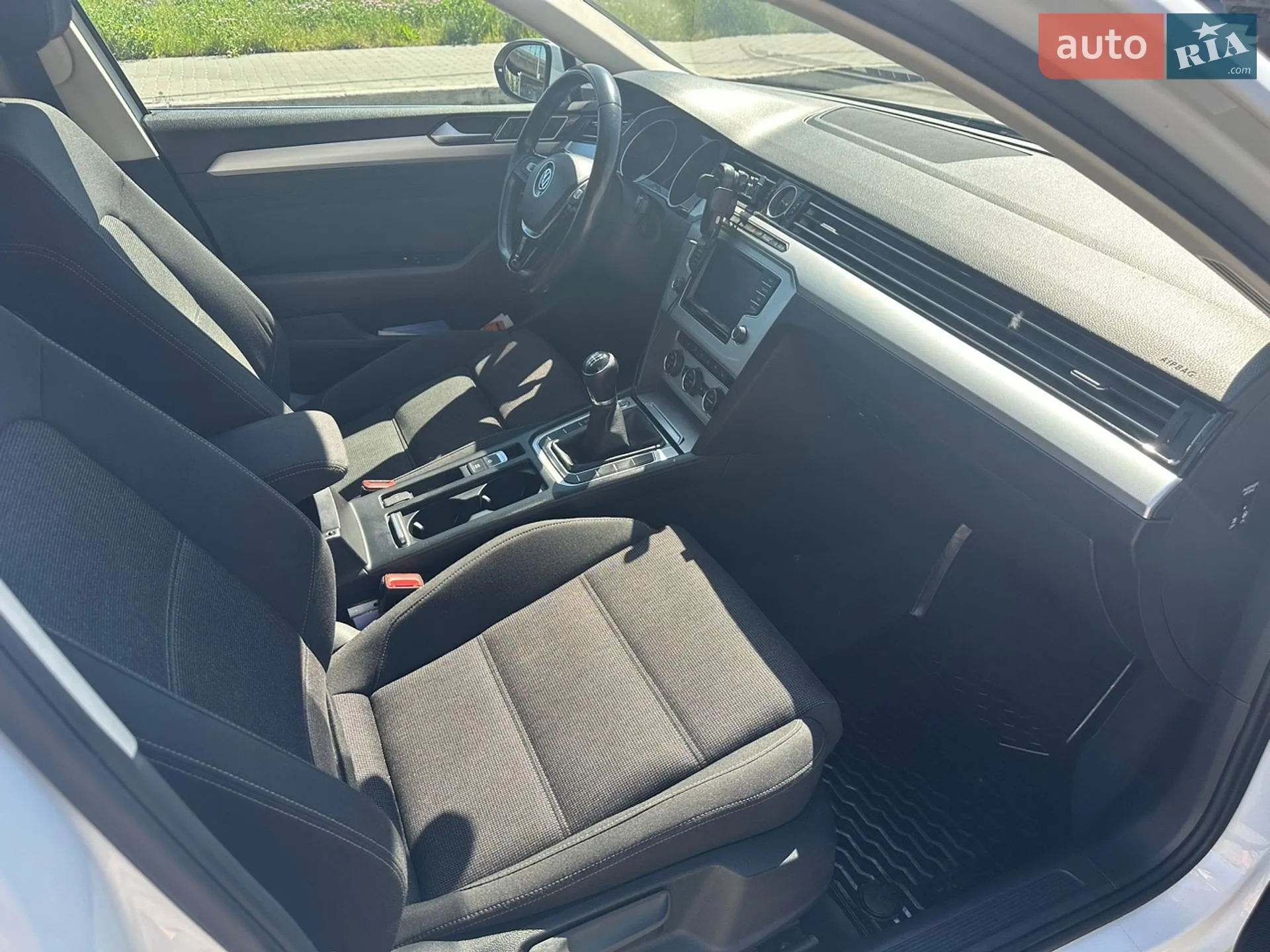 2016 Volkswagen Passat - мініатюра 10