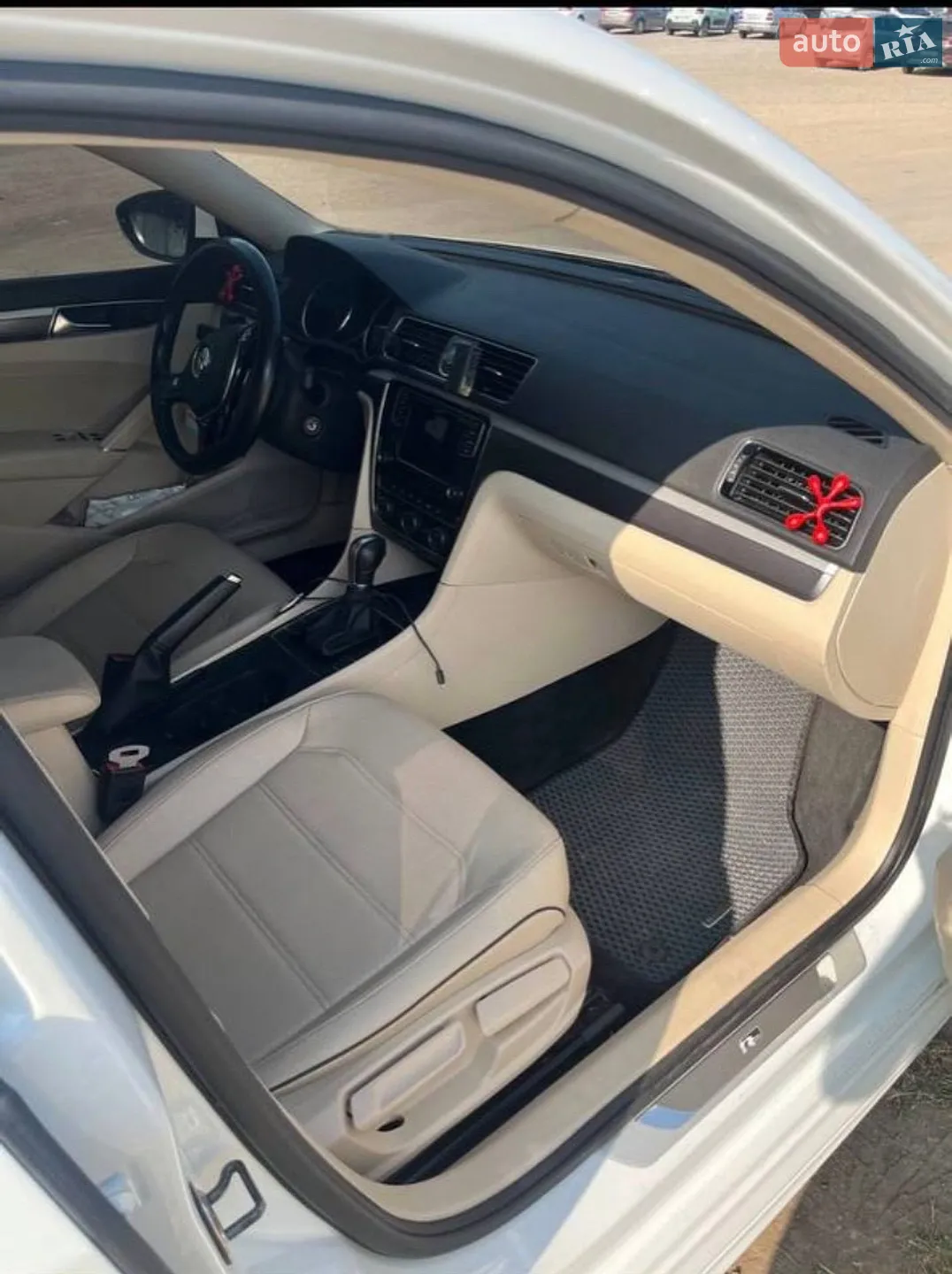 2016 Volkswagen Passat - мініатюра 12
