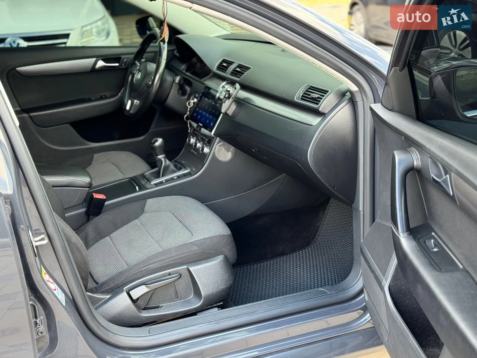 2013 Volkswagen Passat - мініатюра 26