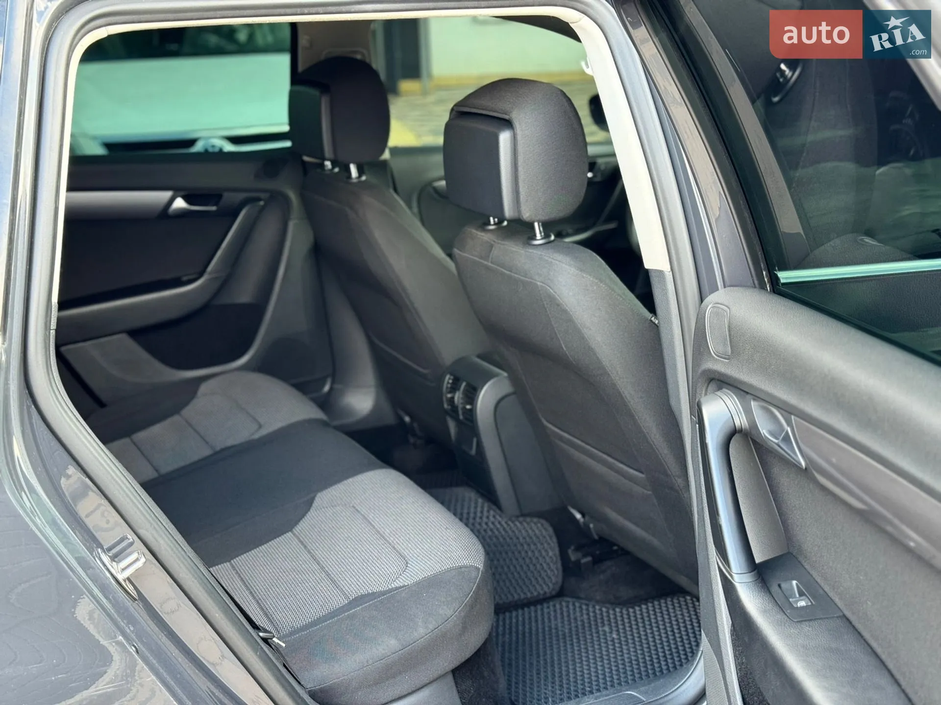 2013 Volkswagen Passat - мініатюра 29