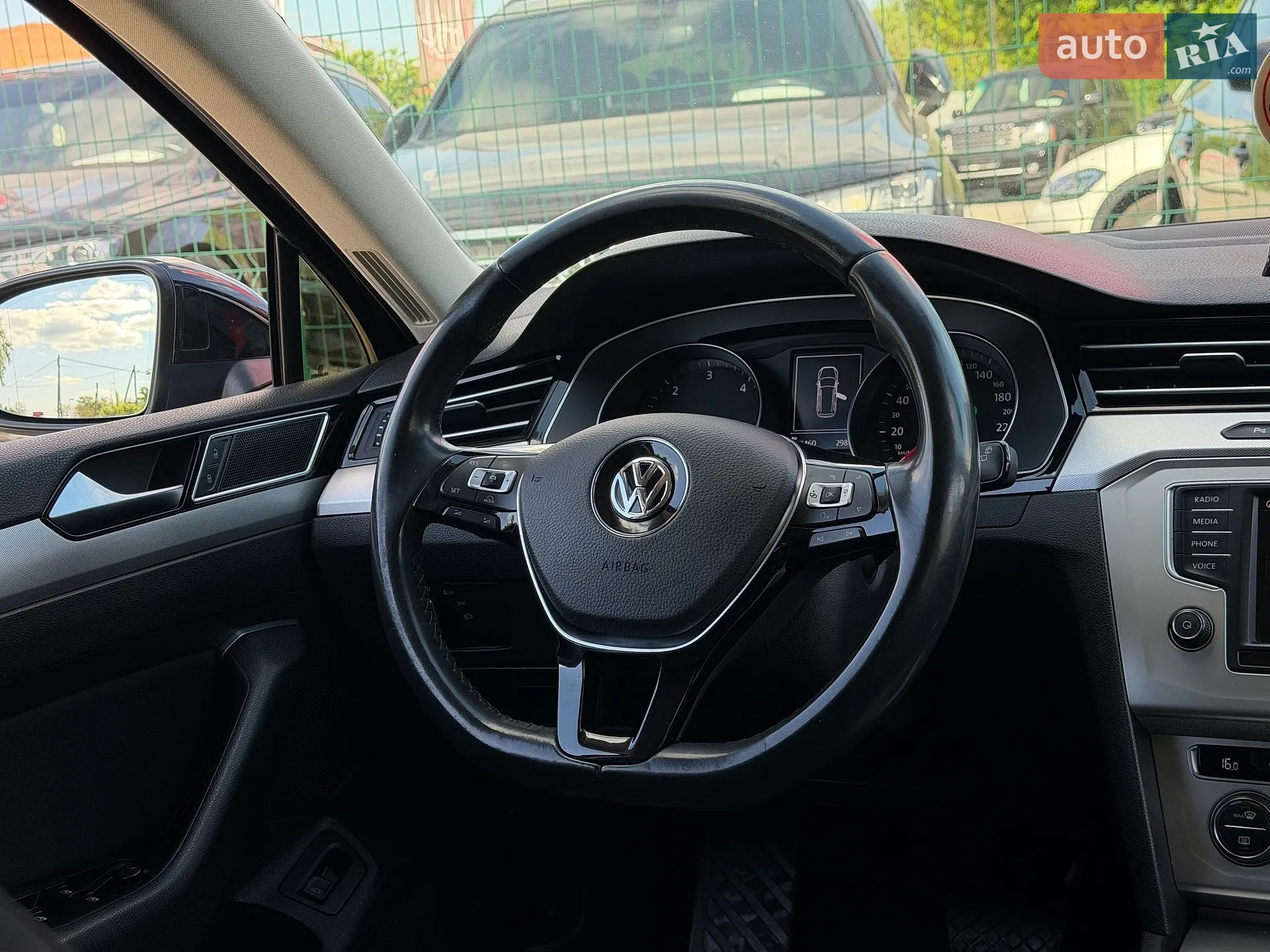 2016 Volkswagen Passat - мініатюра 36