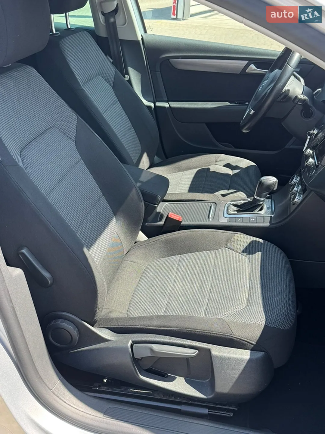 2014 Volkswagen Passat - мініатюра 29