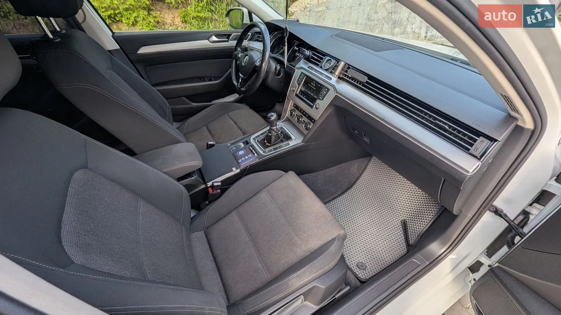 2016 Volkswagen Passat - мініатюра 8