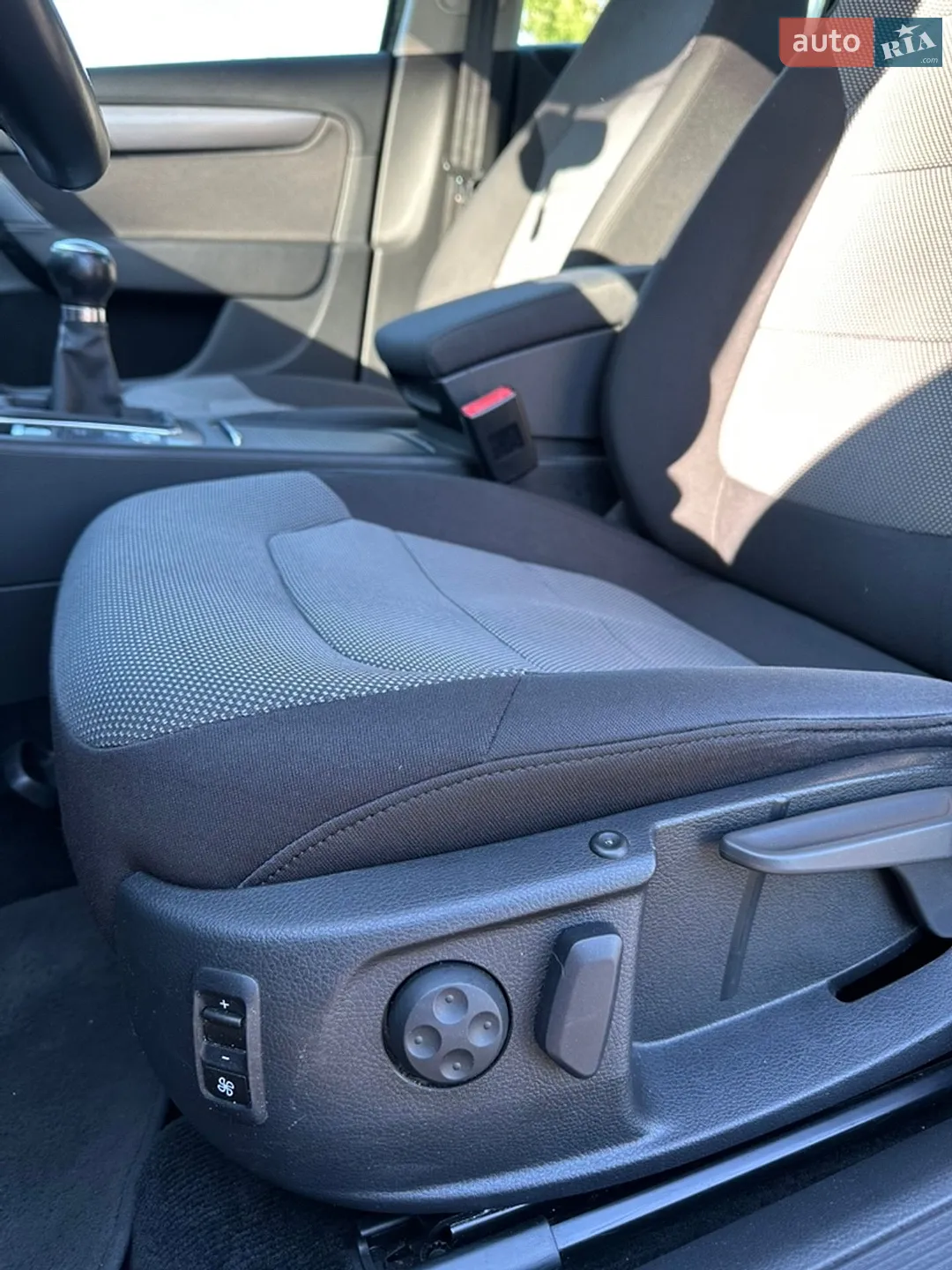 2010 Volkswagen Passat - мініатюра 38