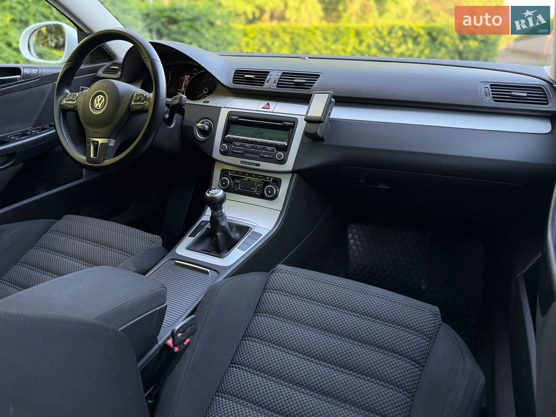 2010 Volkswagen Passat - мініатюра 17