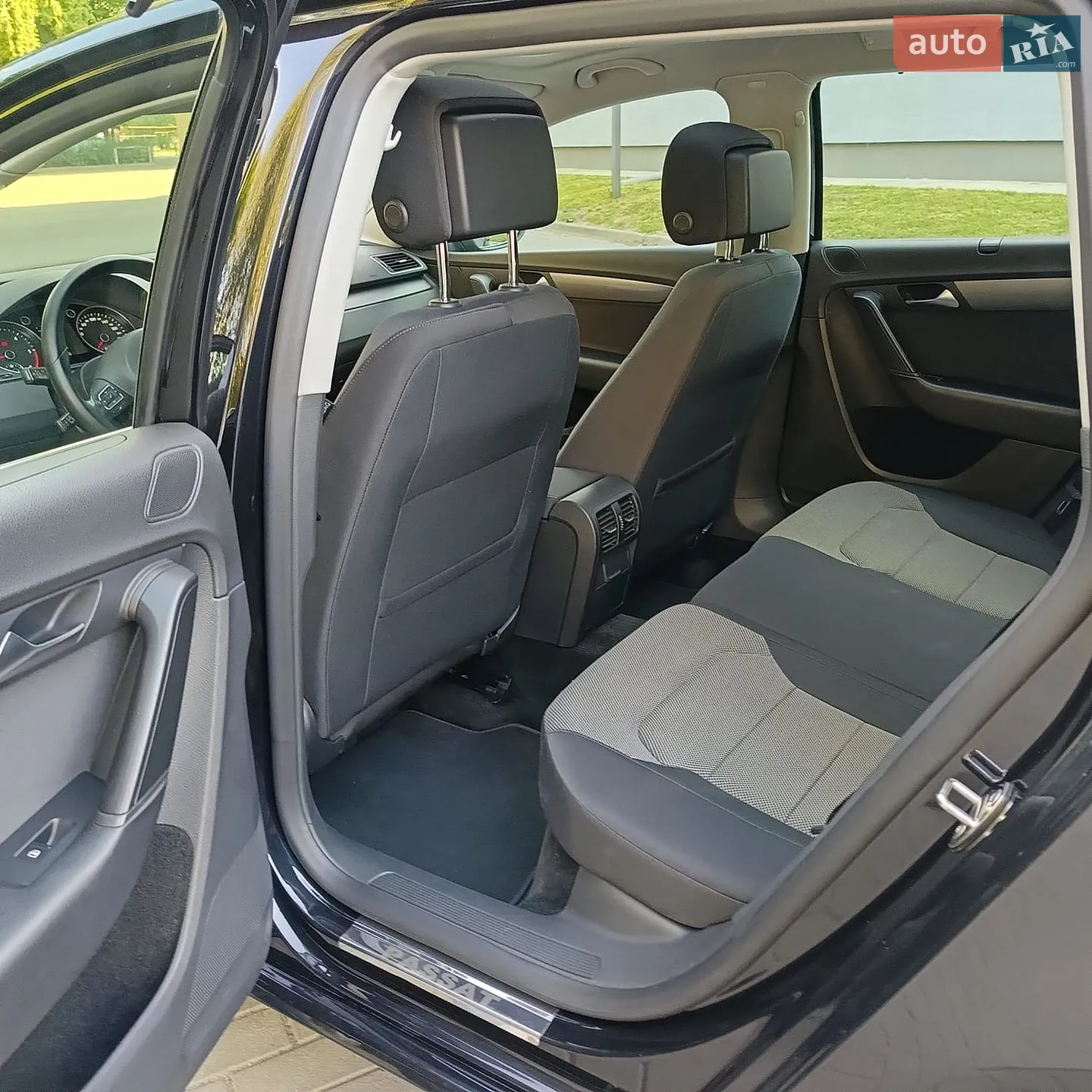 2011 Volkswagen Passat - мініатюра 24