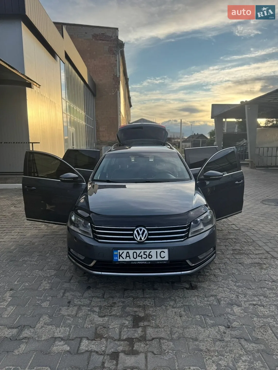 2013 Volkswagen Passat - мініатюра 2