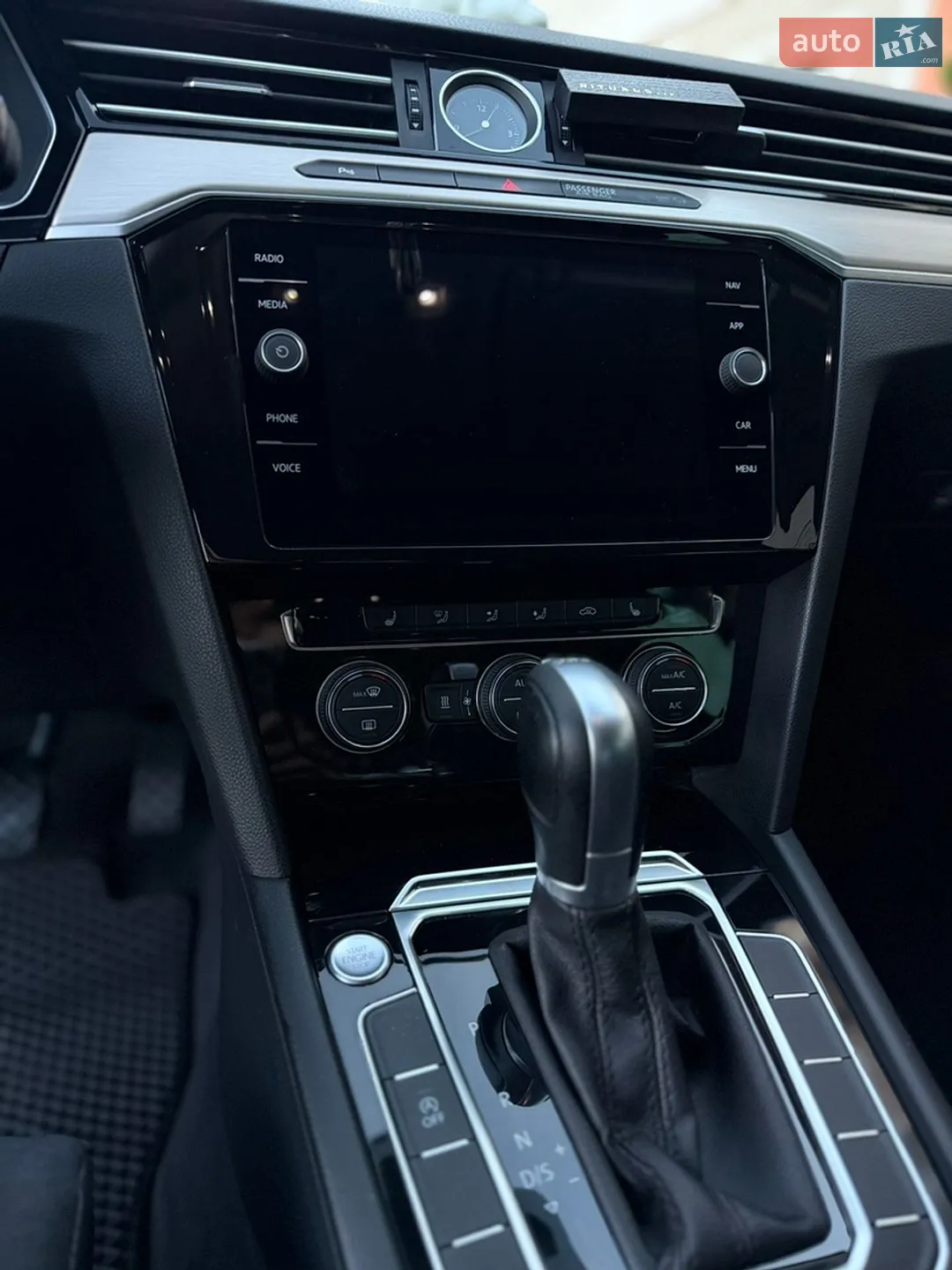 2017 Volkswagen Passat - мініатюра 24