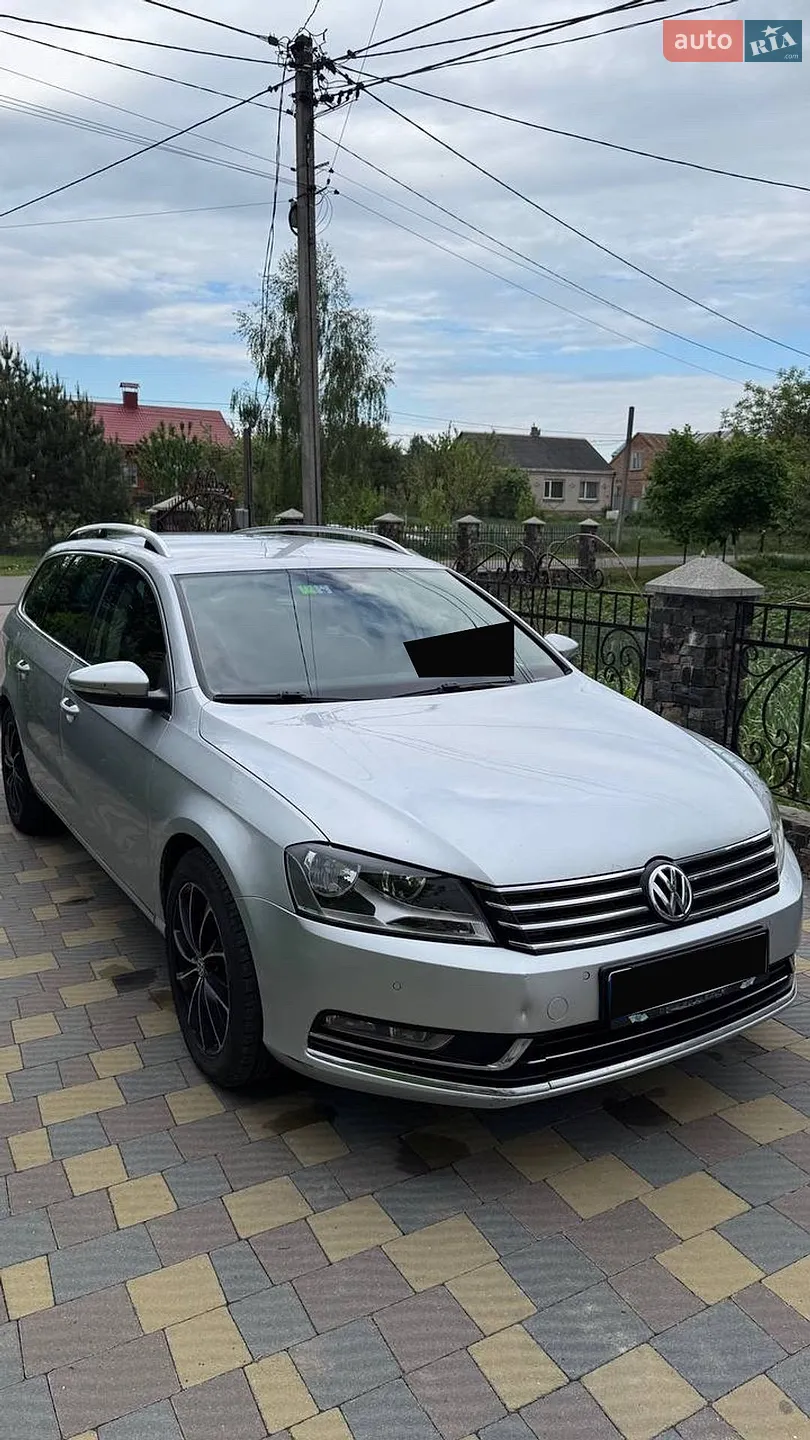 2011 Volkswagen Passat - мініатюра 5