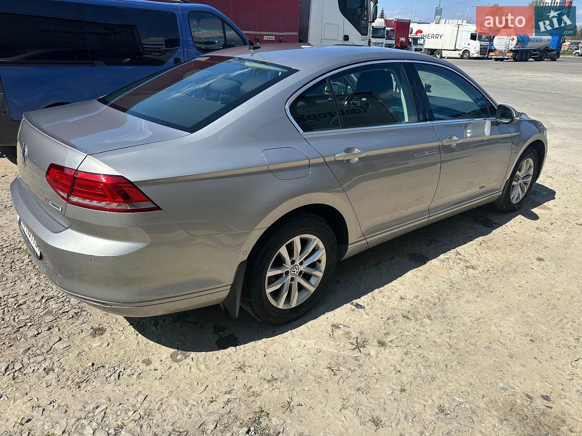 2016 Volkswagen Passat - мініатюра 3