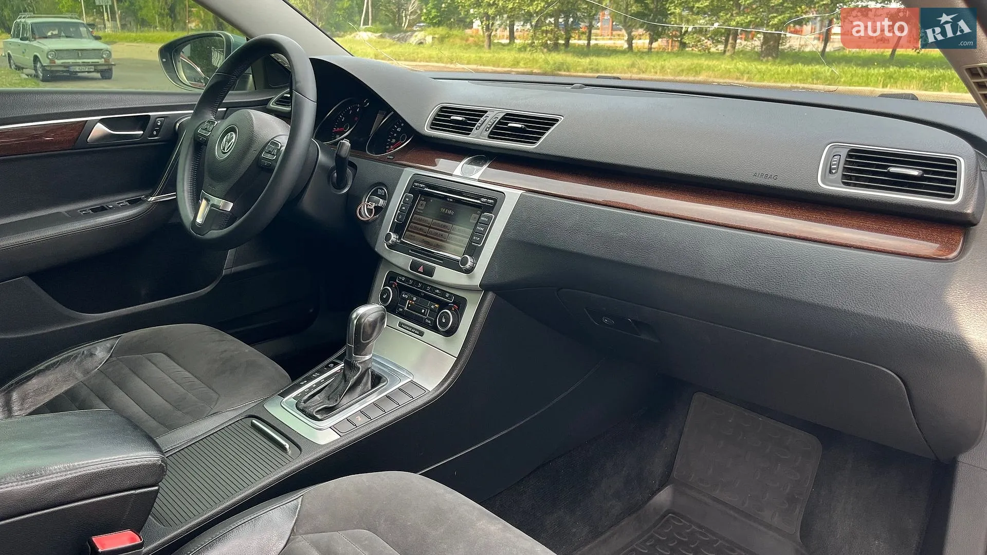 2011 Volkswagen Passat - мініатюра 11